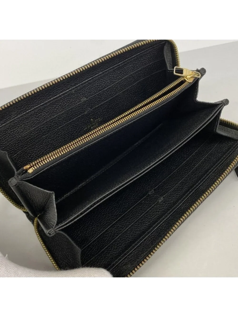 Louis Vuitton Wallet Monogram Empreinte Zippy Noir
